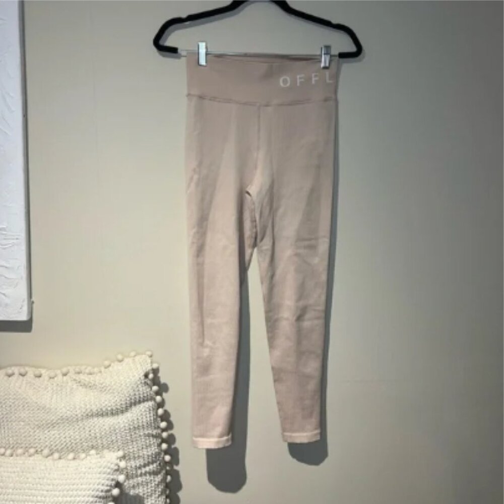 Aerie Offline HighRise 7/8 Length Ribbed Classic Leggings - Medium in Dusty Pink